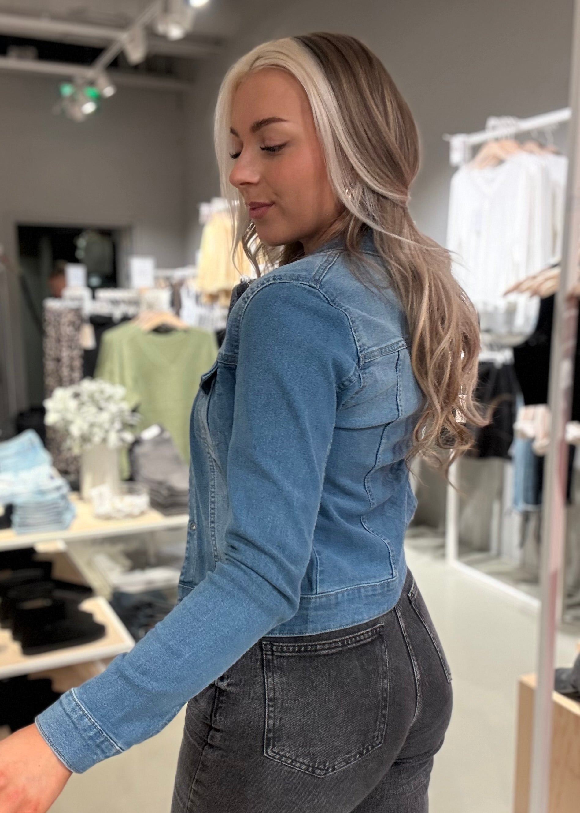 NMDEBRA Jacket - Medium Blue Denim